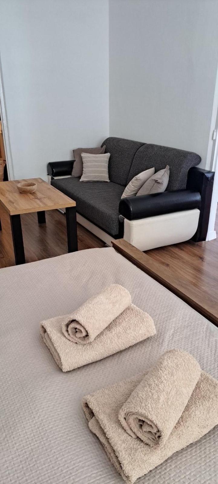 Utulny Apartman Blizko Centra Michalovce Eksteriør bilde