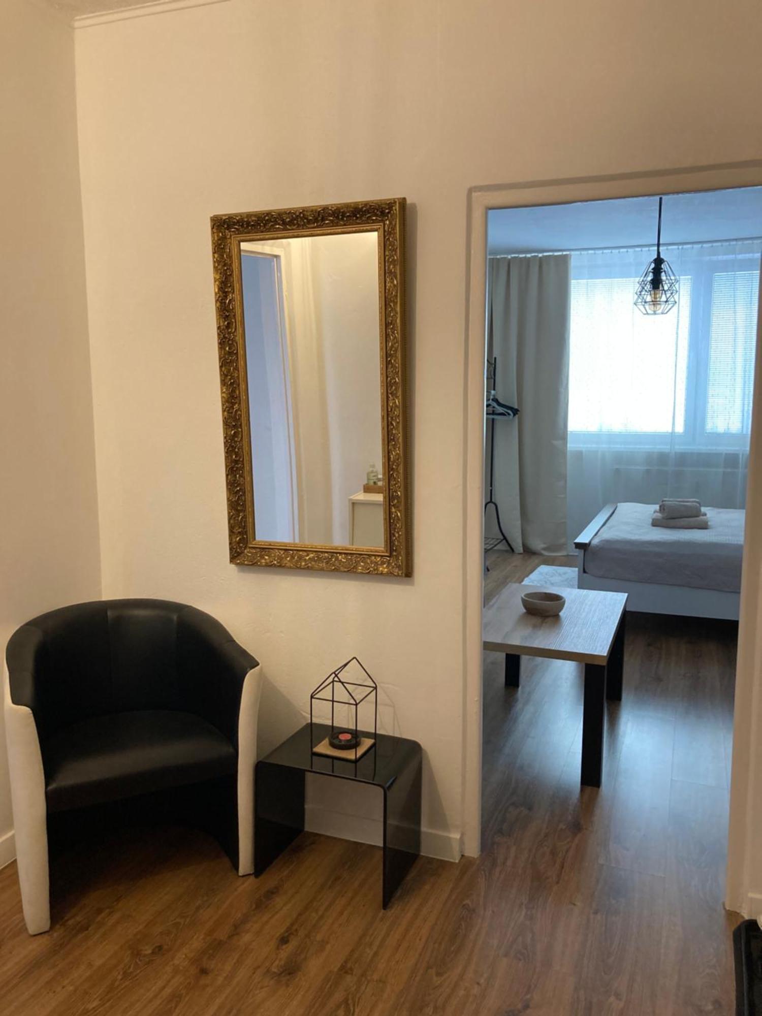 Utulny Apartman Blizko Centra Michalovce Eksteriør bilde