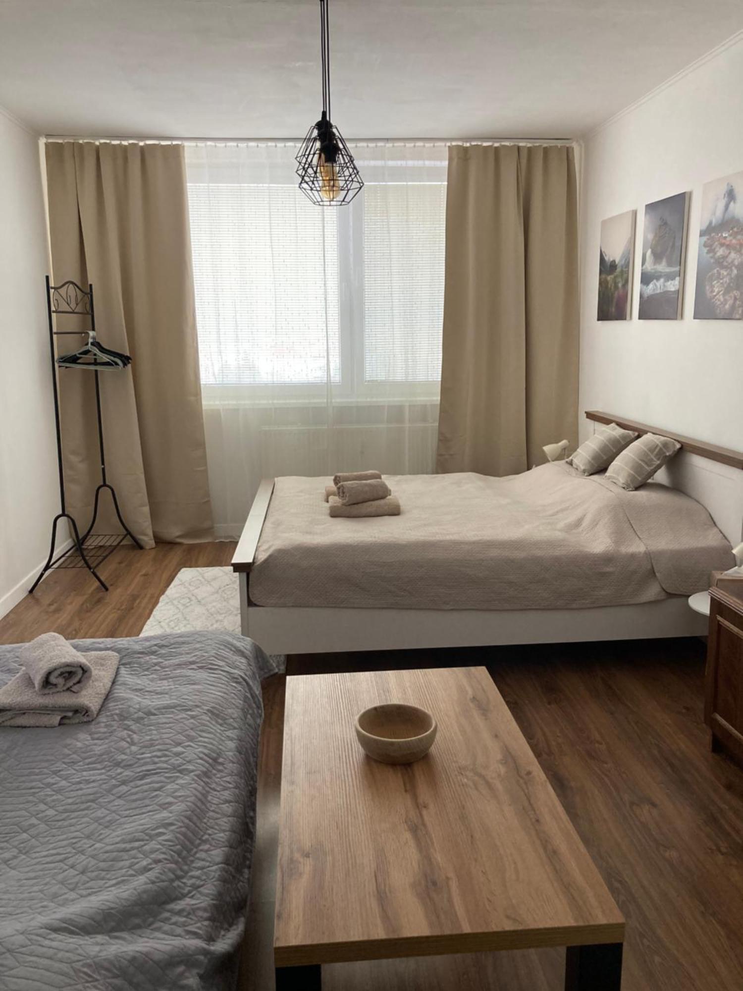 Utulny Apartman Blizko Centra Michalovce Eksteriør bilde